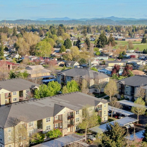 Stone Ridge Apartments is a pet-friendly apartment community in Eugene, OR